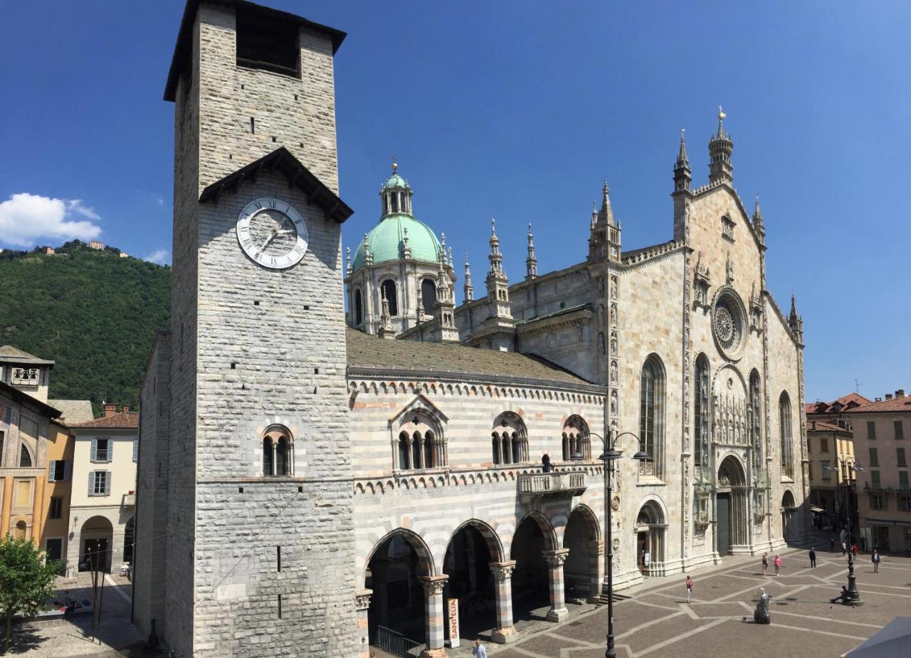 Ancient Courtyard Bonanomi In Como Historic Centre Kültér fotó
